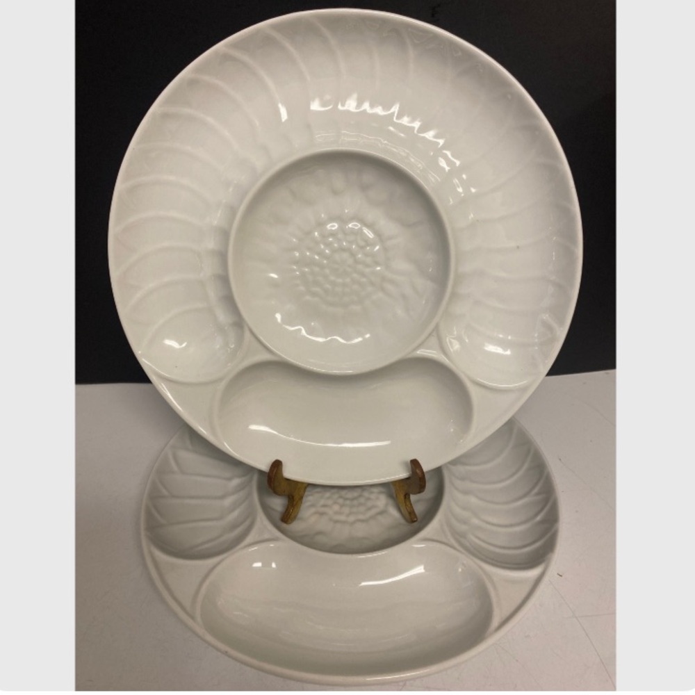 Artichoke Plates, Smaller 9.5”D Flower Leaves Off White Set of Two